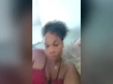 Prettahsantos  live sex cam