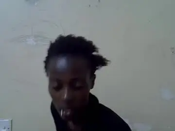 Pretty_vee001  live sex cam