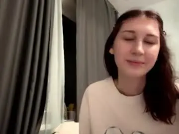 Saranewmon  live sex cam