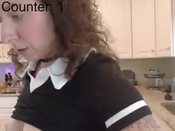 Scout_has_fun  live sex cam