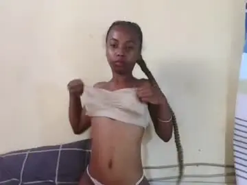 Sexylittlebitch261  live sex cam