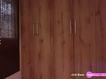 Sweett_petite  live sex cam