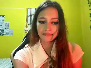 Tinybiss  live sex cam