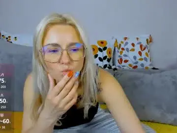 Whitneypunnch  live sex cam