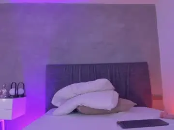 Aisha_h  live sex cam