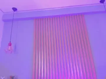 Aisha_h  live sex cam