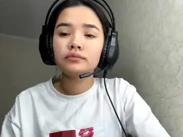 Annlescarbeau  live sex cam