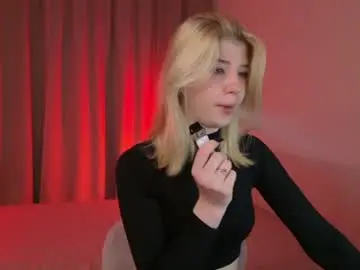 Bella_amoury  live sex cam