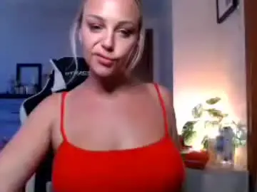 Cumguzzlingskank  live sex cam