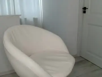 Kiki_akai  live sex cam