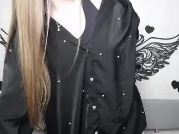 Larapika  live sex cam