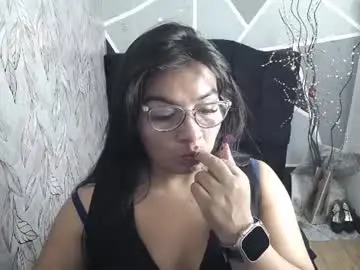 Pocahontas_purple  live sex cam
