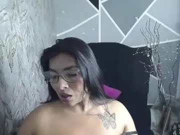 Pocahontas_purple  live sex cam