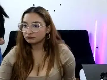 Sweettcandys  live sex cam