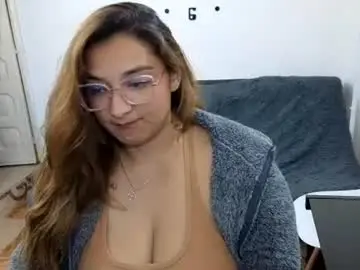 Sweettcandys  live sex cam