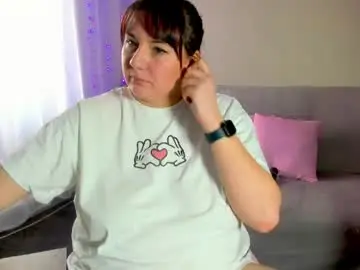 Vik_and_love  live sex cam