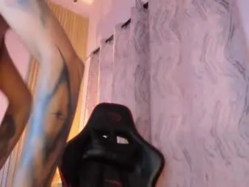 _ravynrouge1  live sex cam