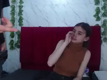 Akatalinaandmikemar  live sex cam