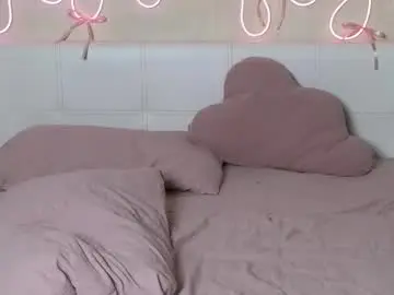 Betty_blame  live sex cam