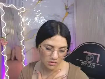 Chiara_tay  live sex cam