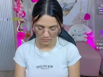 Chiara_tay  live sex cam