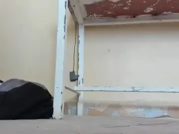 Deli_la  live sex cam