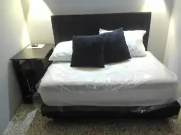 Ivy_valet  live sex cam