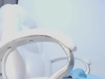 Kally_higgins  live sex cam
