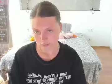 Kitkatvel  live sex cam