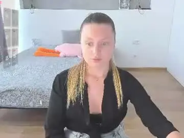 Kitkatvel  live sex cam