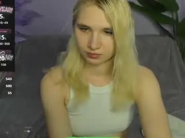 Kitty_blondy  live sex cam