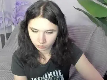 Kitty_blondy  live sex cam
