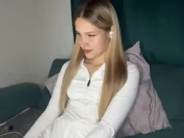 Lettieharkin  live sex cam
