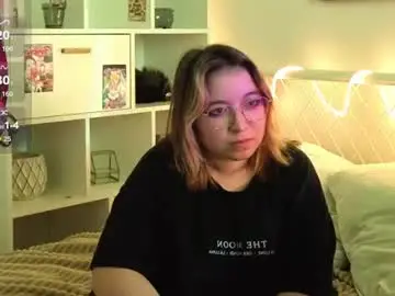 Minibarkgirl  live sex cam