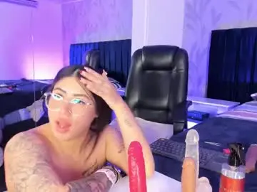 Nouur_  live sex cam