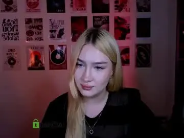 Playful_sophie  live sex cam