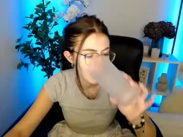 Ritaneer  live sex cam