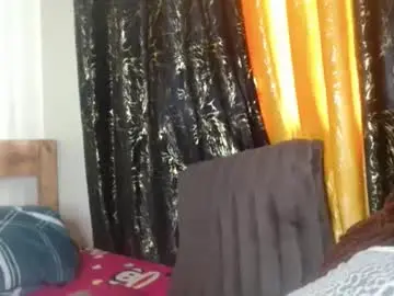 Sexxypritty  live sex cam