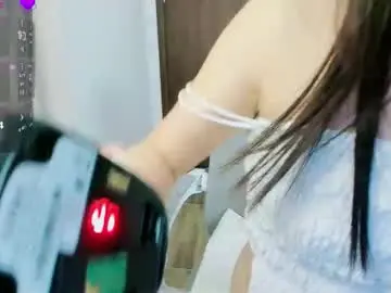 Strawberry_loveee  live sex cam