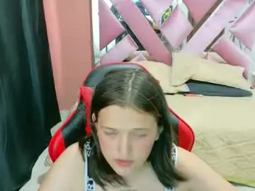 Zoe_green01  live sex cam