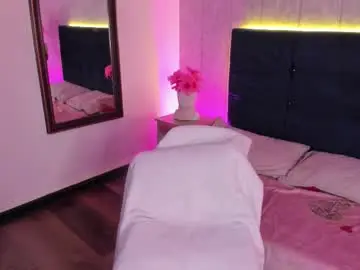 Aurora_bellmont  live sex cam