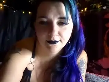 Borderlinevoluptuous  live sex cam