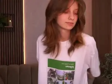 Cuteefoxy  live sex cam