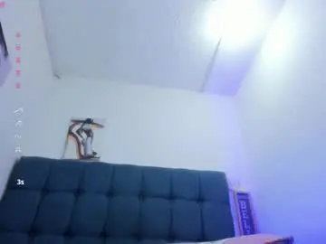 Hellen_starx  live sex cam