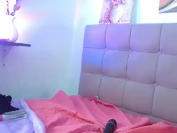 Hellen_starx  live sex cam