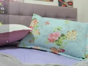 Hellen_starx  live sex cam