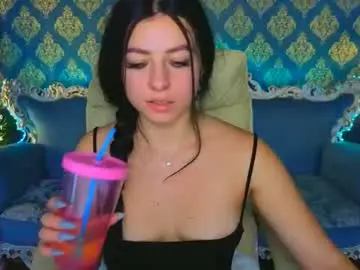 Kitnis1love  live sex cam