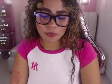 Loola_s  live sex cam