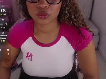Loola_s  live sex cam