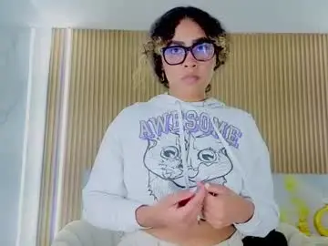 Loola_s  live sex cam